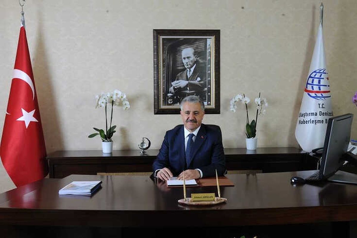 Bakan Arslan Döneminde Ağrı Yolları Şantiyeye Döndü