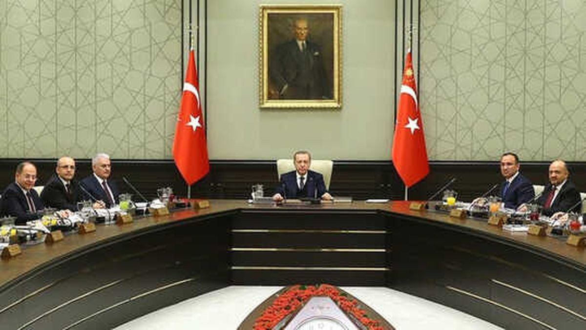 Bakanlık Sayısı 14\'e Düşüyor