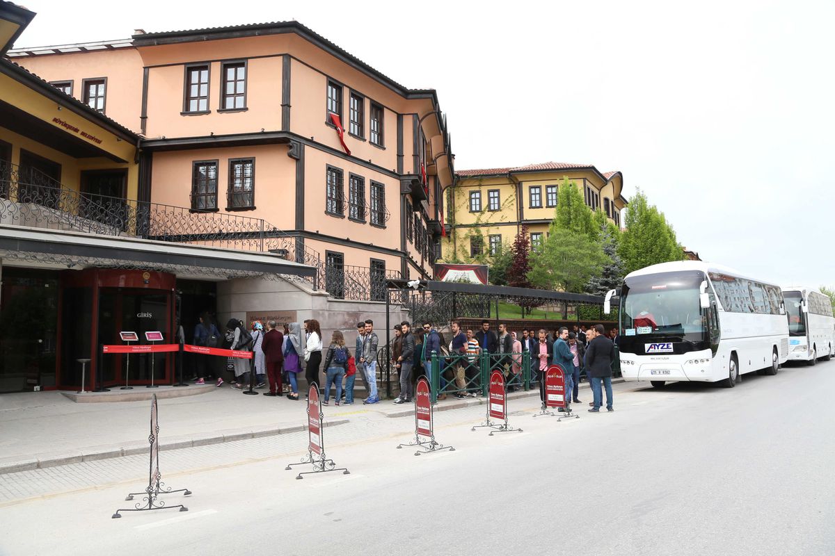 Büyükşehir\'den 23 Nisan Mesaisi