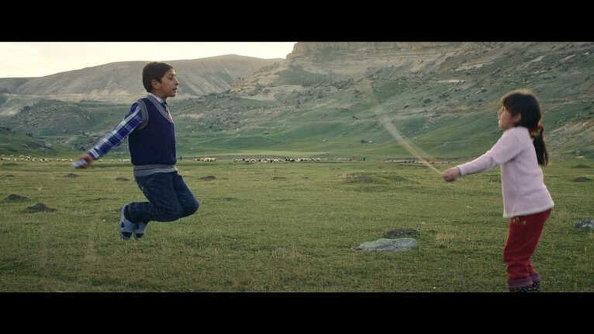 Cinsiyet Eşitsizliğine Karşı \'Kızlar da Yapar Erkekler De\' Reklamı Yayınlandı