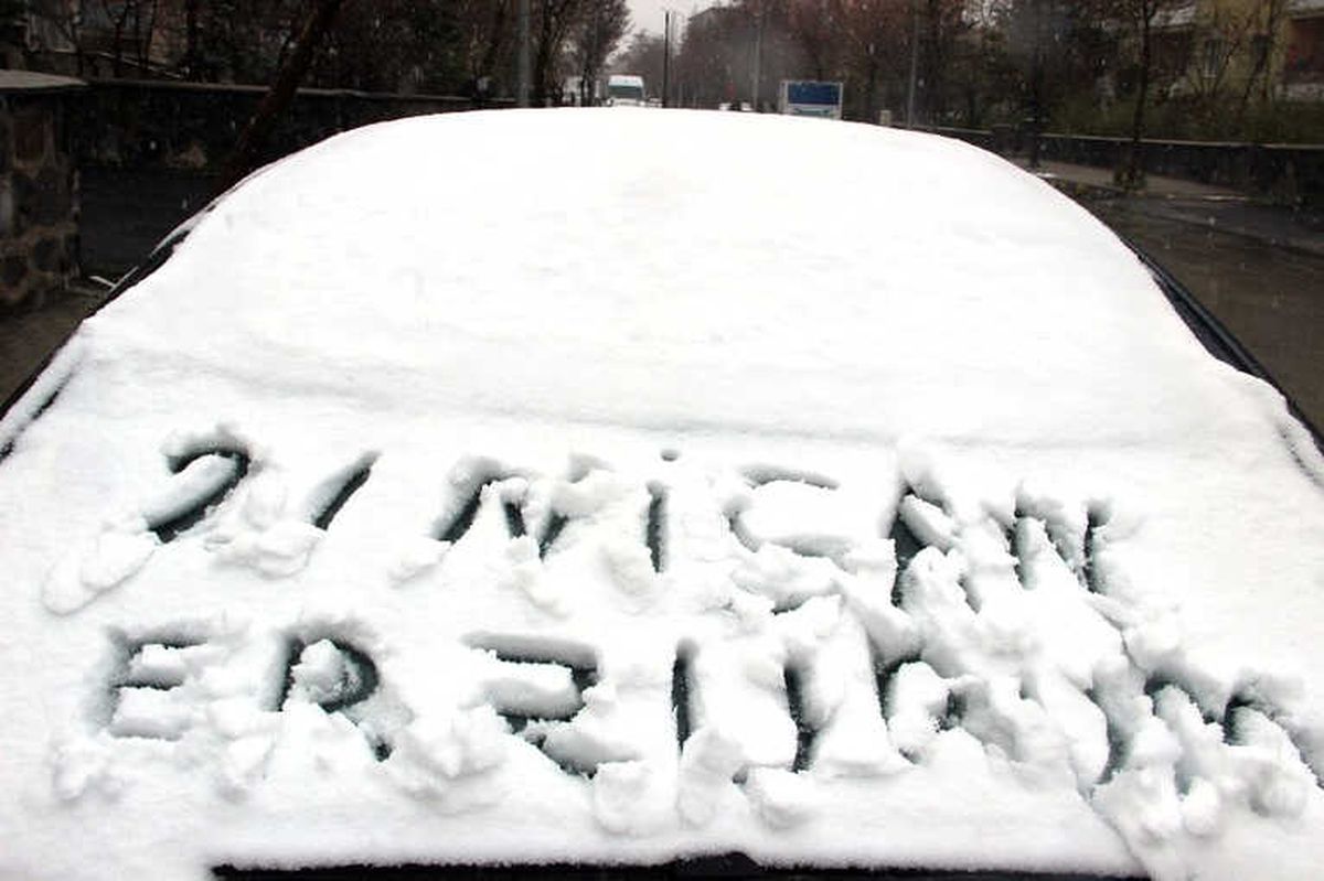 Erzurum\'a Baharda Kar Sürprizi