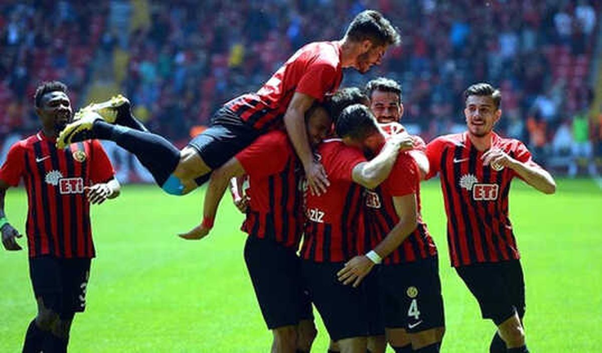 Eskişehirspor Yılmaz Vural ile Rahat Nefes Aldı
