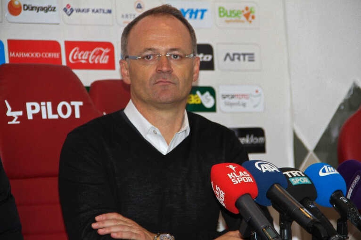 İrfan Buz: "Allah Nasip Ederse Osmanlıspor\'u Ligde Bırakacağız"