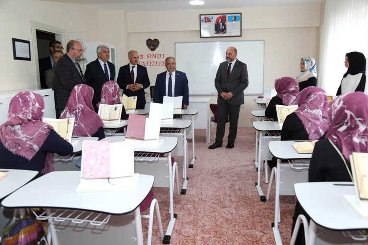Kütahya Protokolü, Fetö\'den Devlete Geçen Yurtları İnceledi