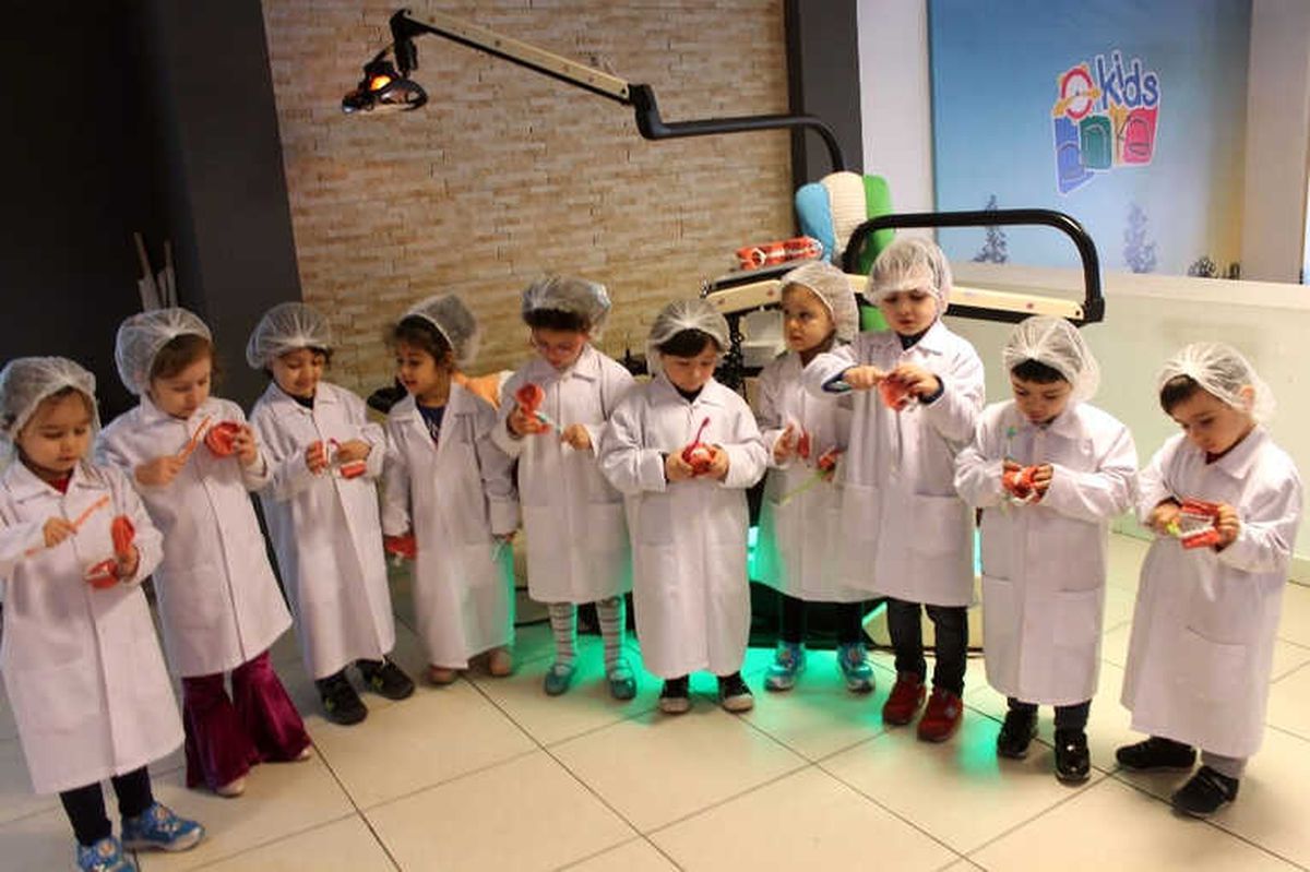 Neşeli Minikler Meslekleri Tanıdı