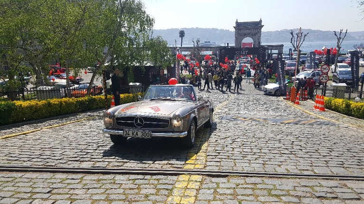 Rallide 66 Yıllık Otomobil Yarışıyor