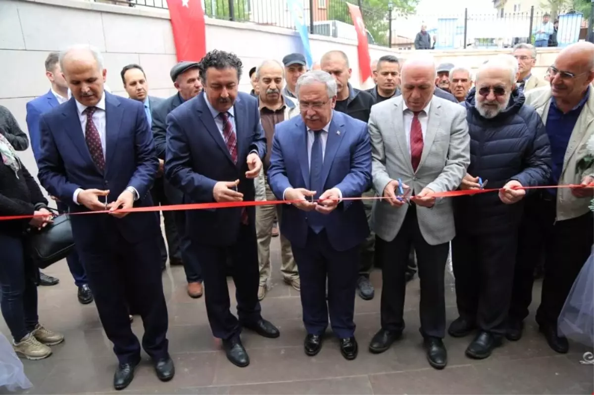 Restorasyonu Tamamlanan Tarihi Meydan Camii İbadete Açıldı