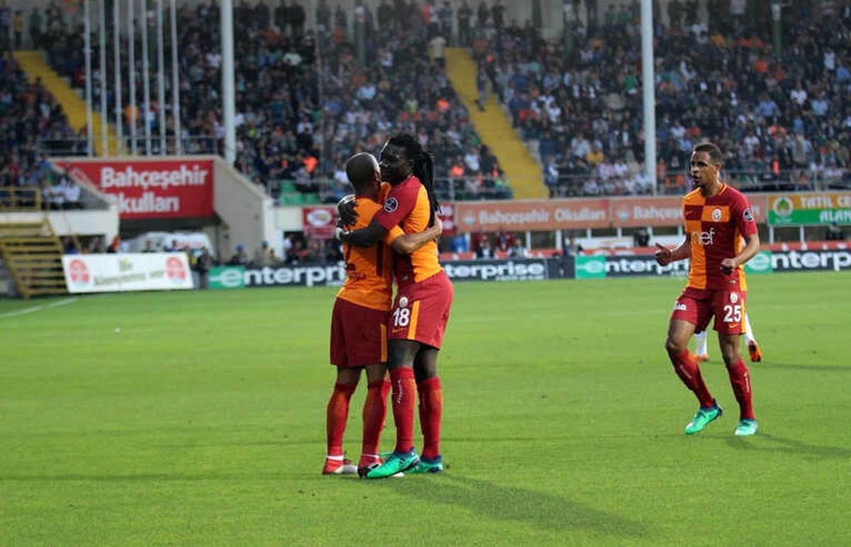 Spor Toto Süper Lig: Aytemiz Alanyaspor: 1 - Galatasaray: 2 (Maç Devam Ediyor)