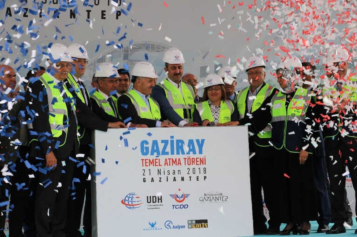 Ulaştırma Bakanı Arslan ve Adalet Bakanı Gül Gaziantep\'te