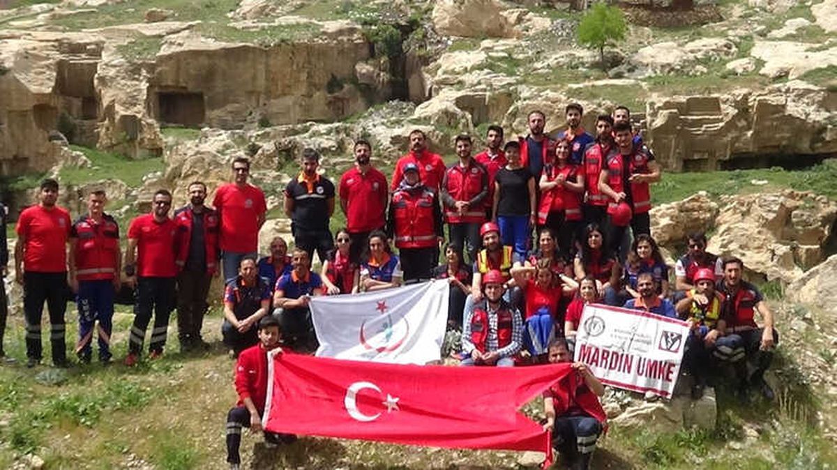 Umke\'den Nefes Kesen Turist Kurtarma Tatbikatı