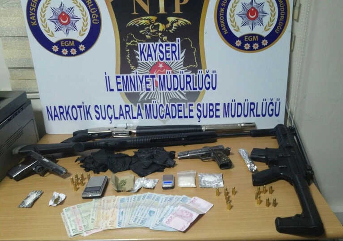 Zehir Tacirleri Yakalandı