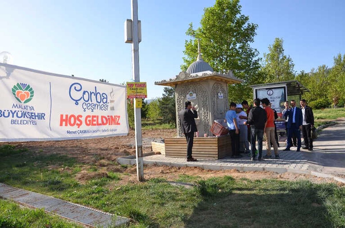 Büyükşehir\'den Üniversitede Çorba İkramı