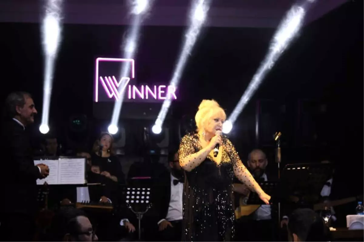 Diva ile Abacı\'dan Unutulmaz Konser