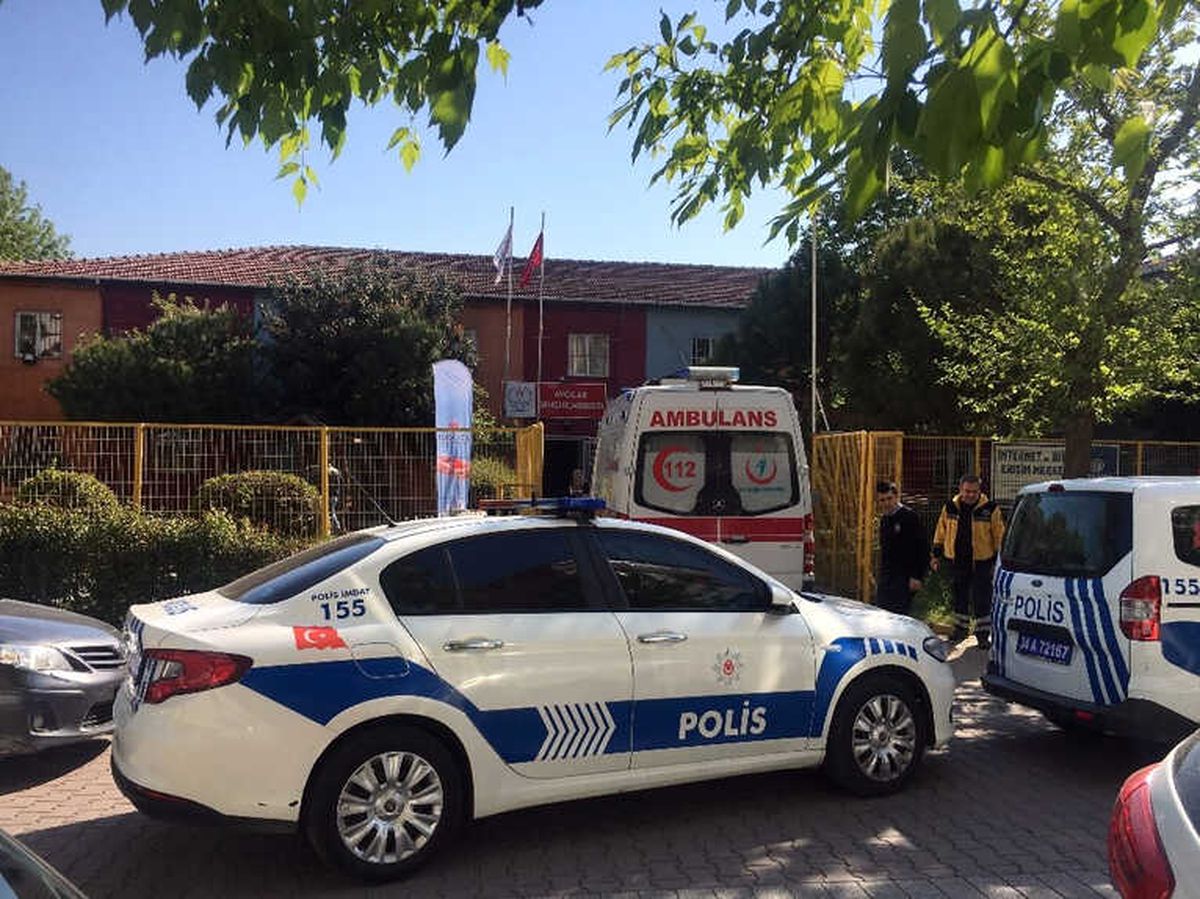 Gençlik Merkezinde İntihar