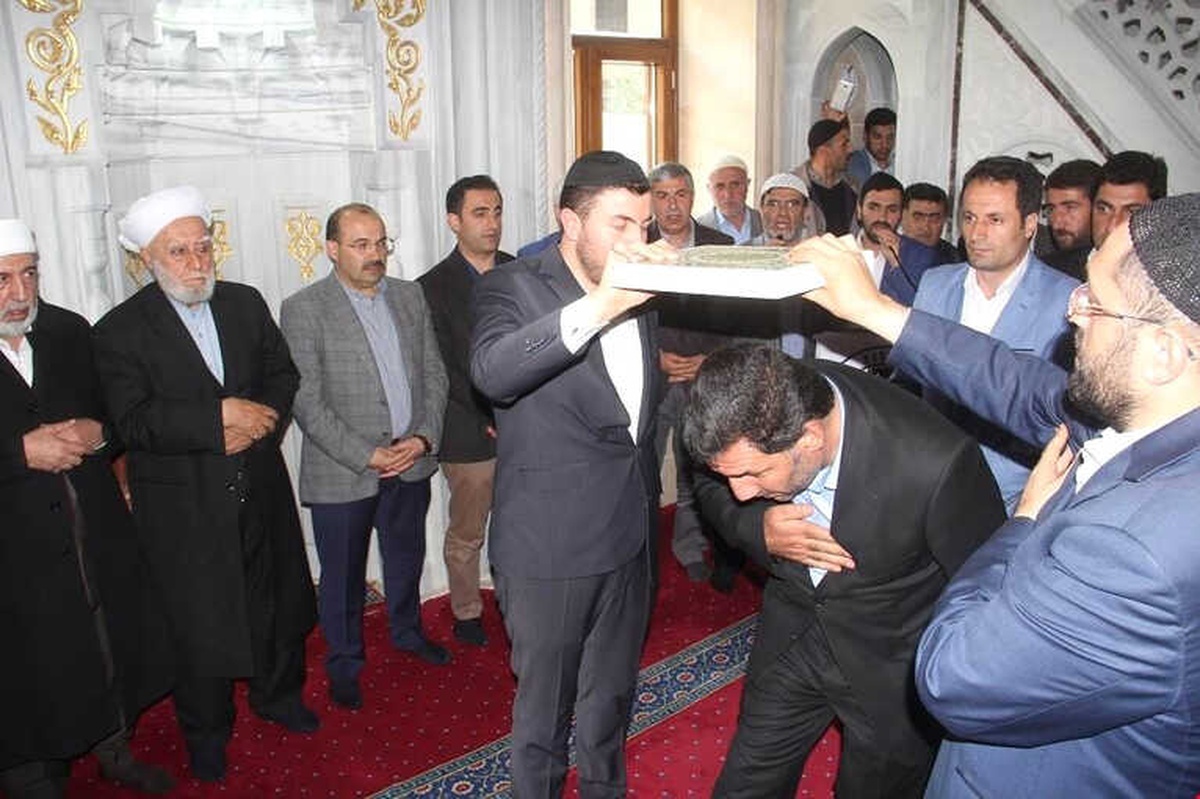 Güroymak\'ta Husumetli Aileler Barıştırıldı