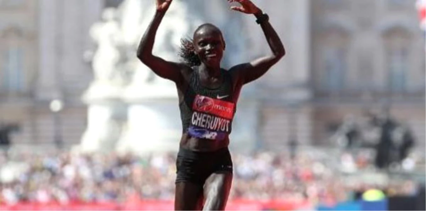 Londra Maratonu\'nda Kenyalılar Zirvede