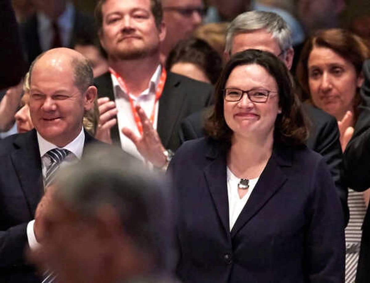 Nahles, Spd\'nin İlk Kadın Genel Başkanı Oldu