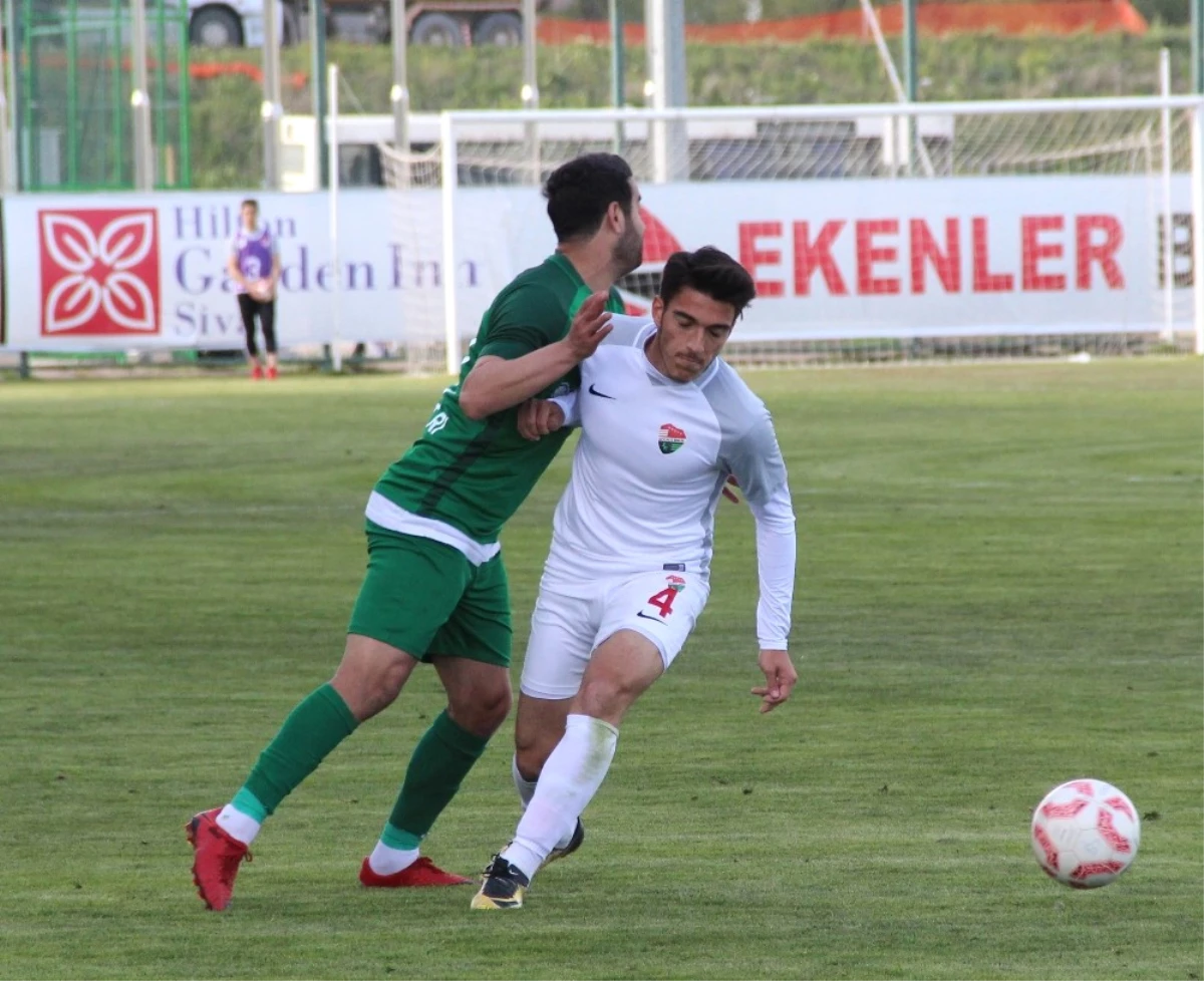 Tff 2. Lig: Sivas Belediyespor: 4 - Kocaeli Birlikspor: 1