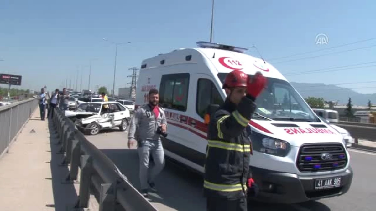 Trafik Kazası: 3 Yaralı