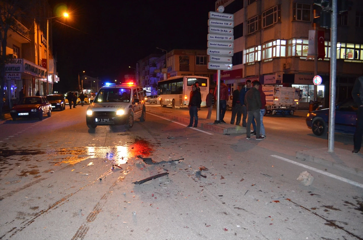 Trafik Kazası Güvenlik Kamerasında