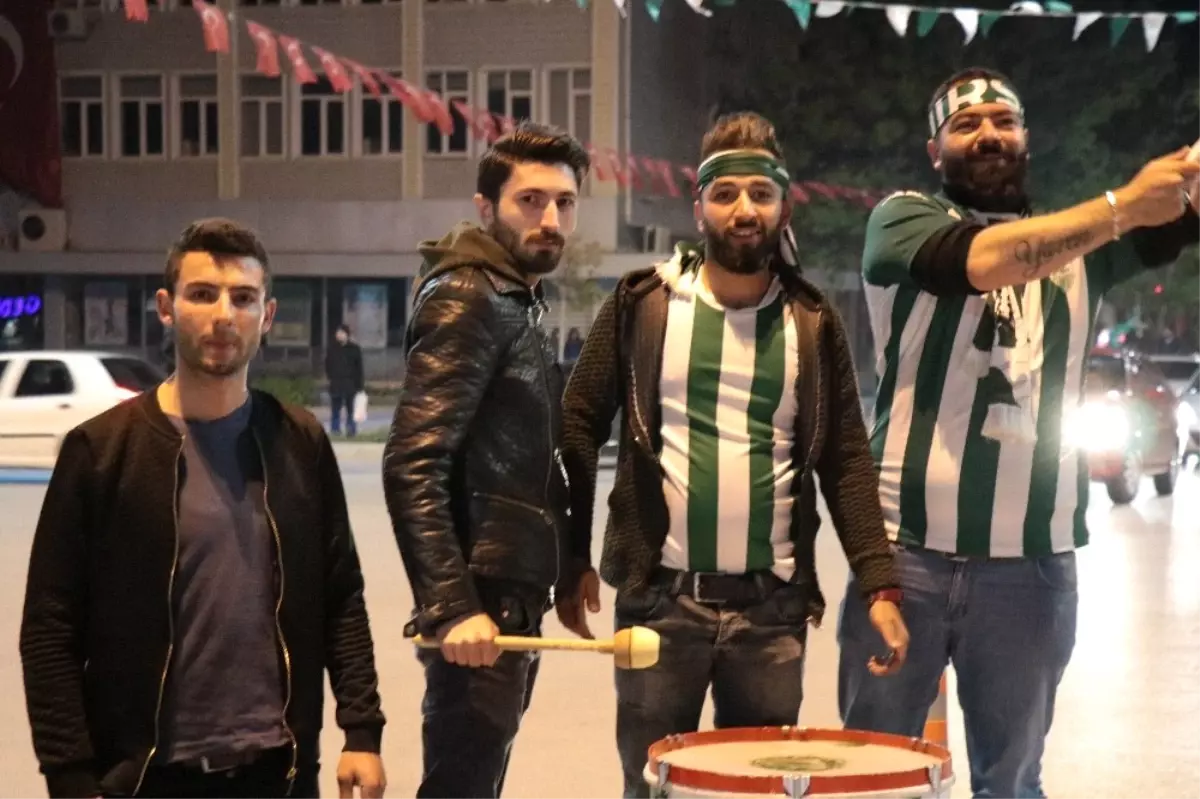 Yıllar Sonra Gelen 3. Lig Binlerce Kırşehirliyi Sokağa Döktü