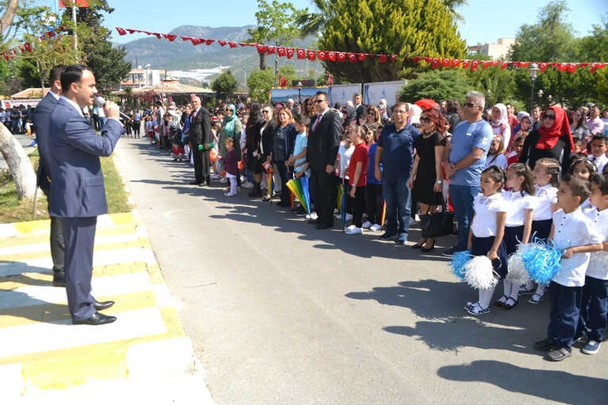 23 Nisan Bozyazı\'da Coşkuyla Kutlandı