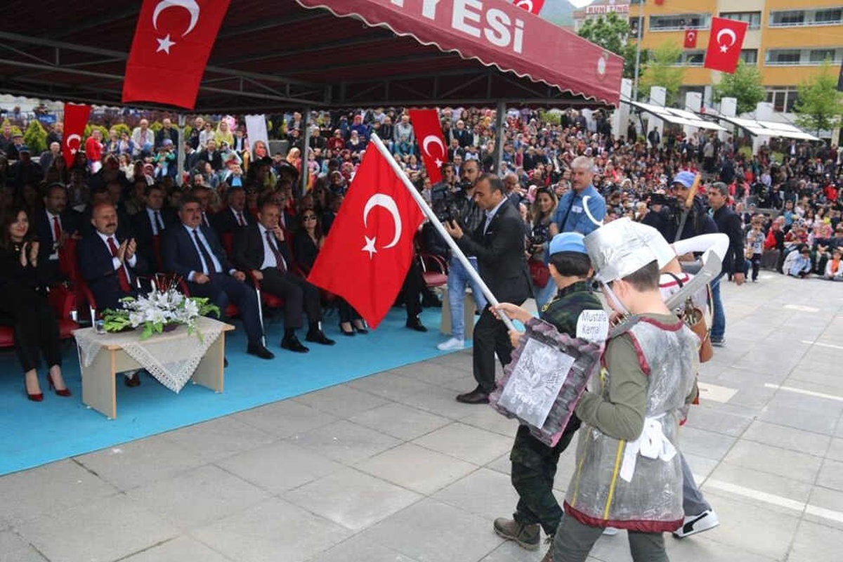 23 Nisan Coşkuyla Kutlandı