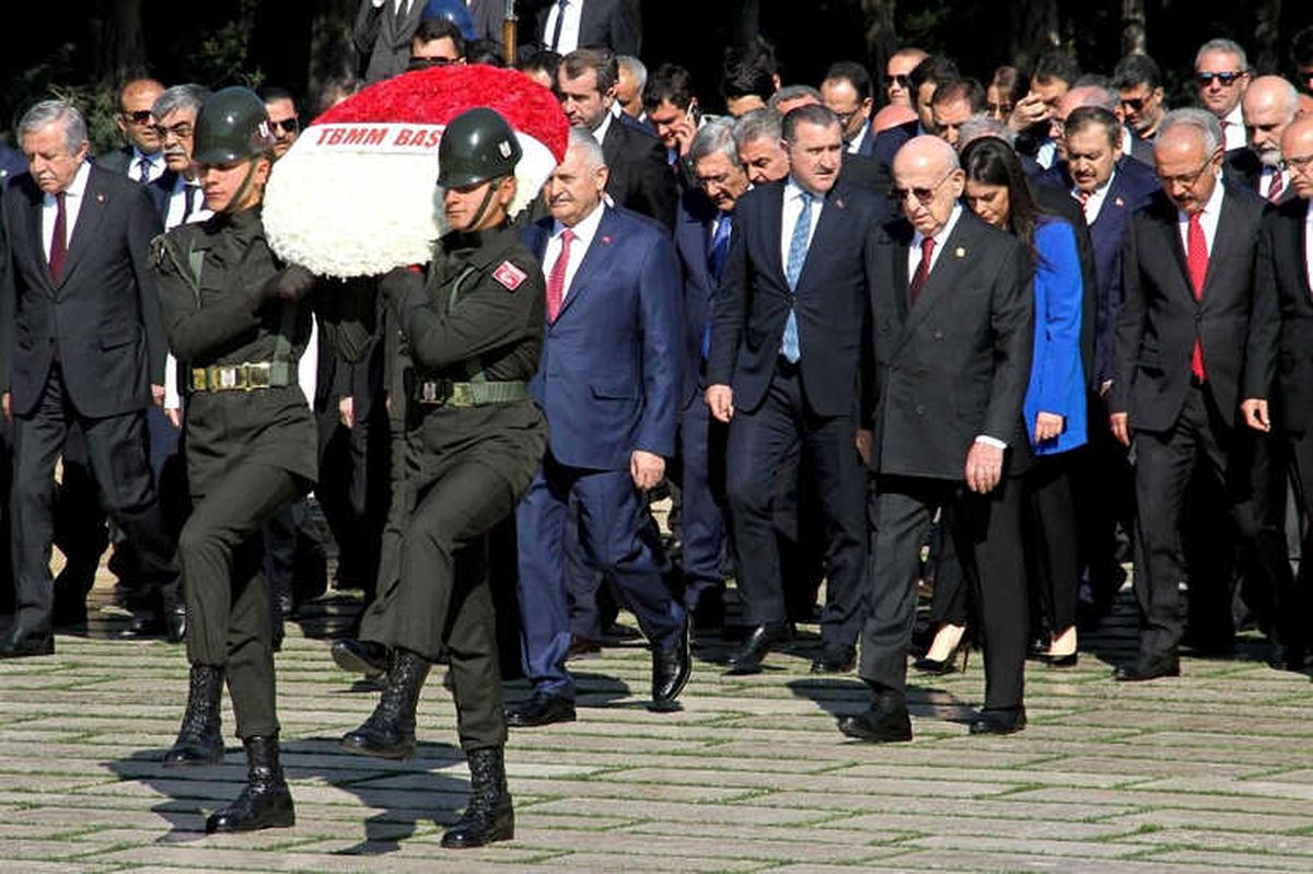 23 Nisan\'da Devlet Erkanı Anıtkabir\'de
