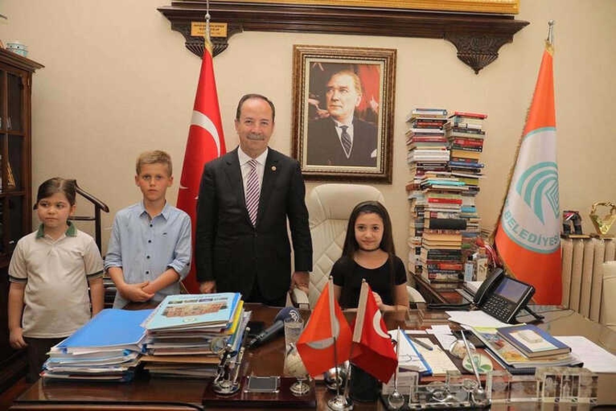 23 Nisan Kutlamalarında Başkanlık Koltuğu Çocuklara Emanet