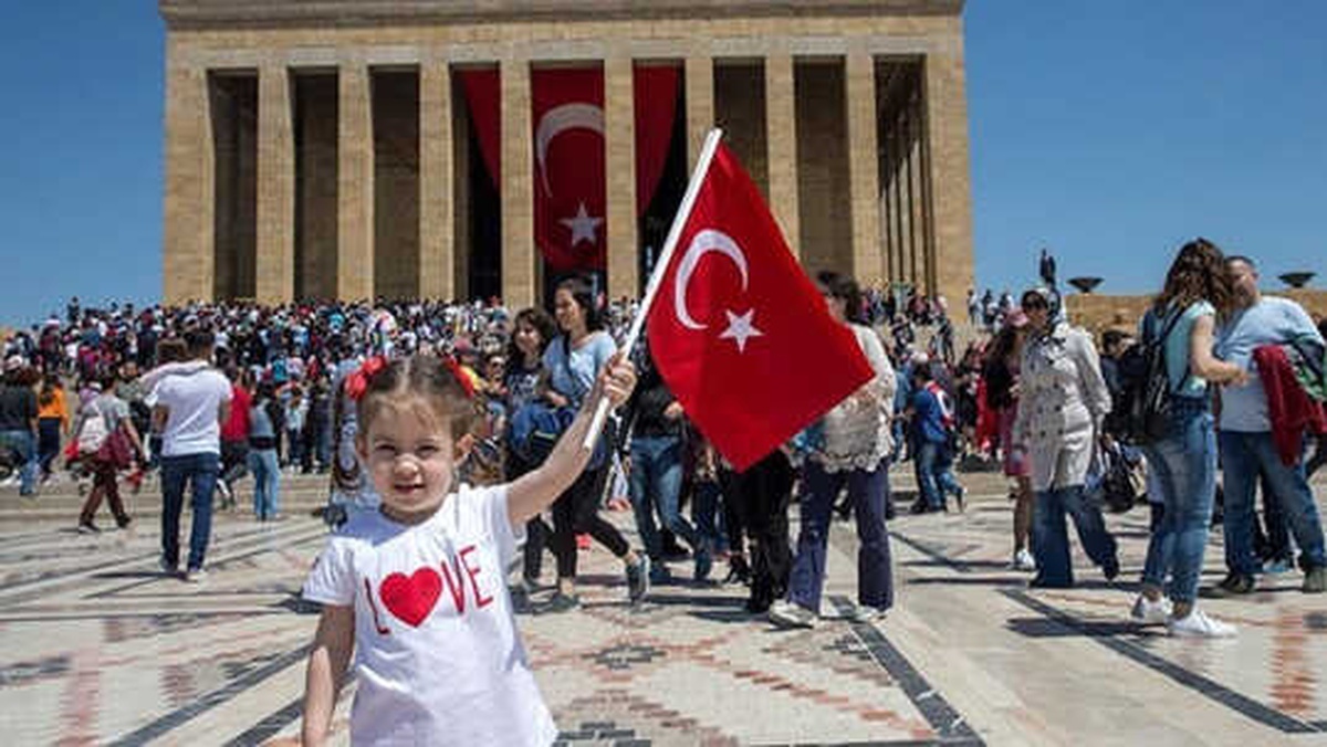 23 Nisan Tüm Yurtta Coşkuyla Kutlandı