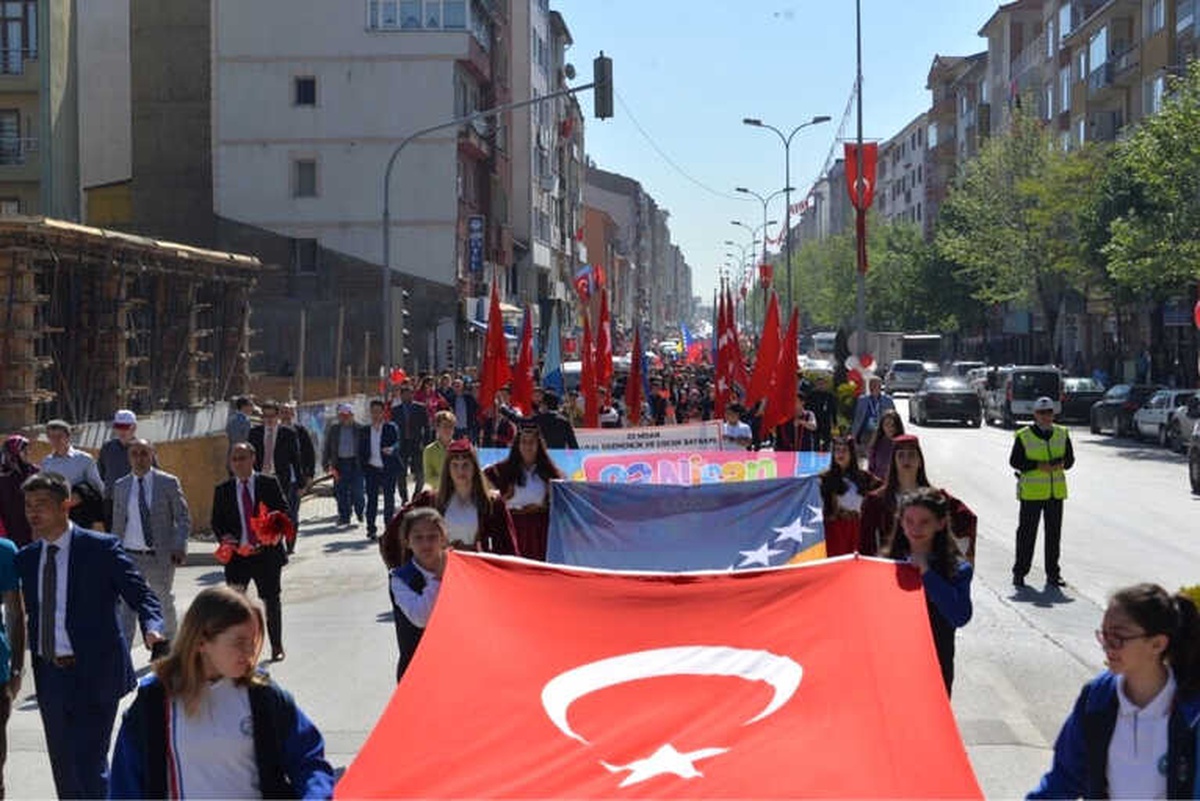 23 Nisan Ulusal Egemenlik ve Çocuk Bayramı Coşkuyla Kutlandı