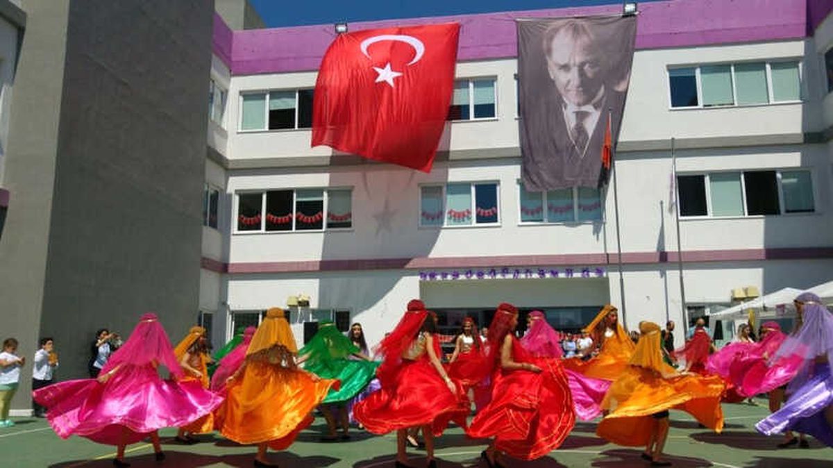 Antalya\'da 23 Nisan Kutlamaları