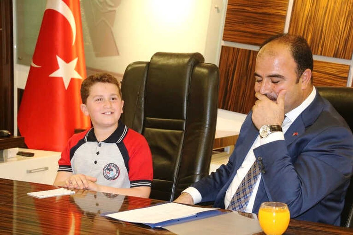 Belediye Başkanı Çiftçi Makamını Devretti