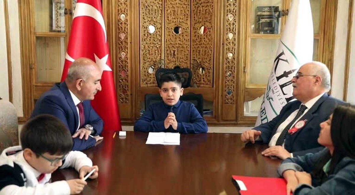 Belediye Başkanı Hasan Kara Koltuğunu Devretti