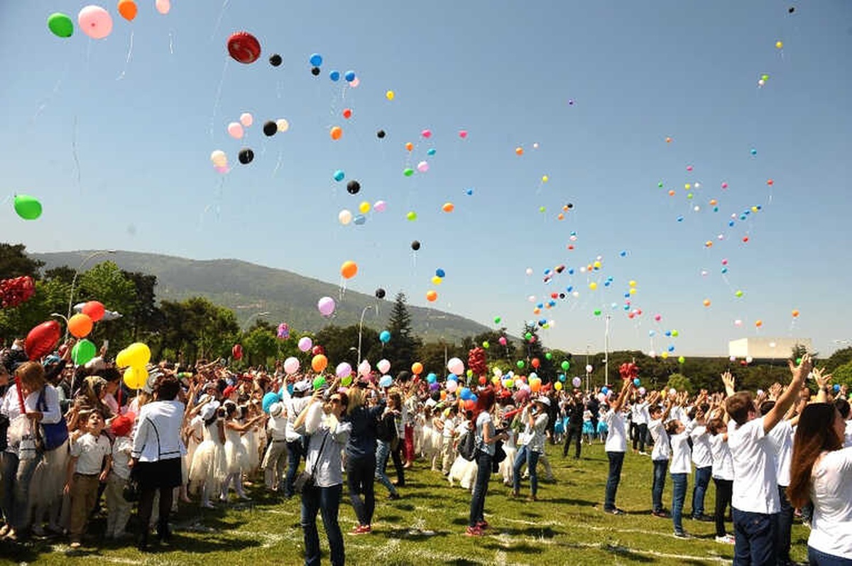 Bursa\'da 23 Nisan Ulusal Egemenlik ve Çocuk Bayramı Coşkusu