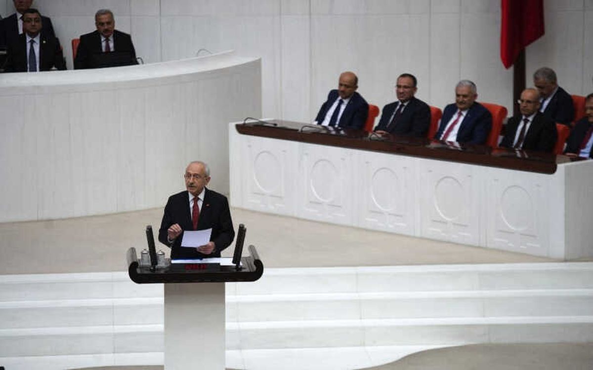 CHP Genel Başkanı Kılıçdaroğlu\'nun Genel Kuruldaki Konuşması Sırasında Tartışma Çıktı