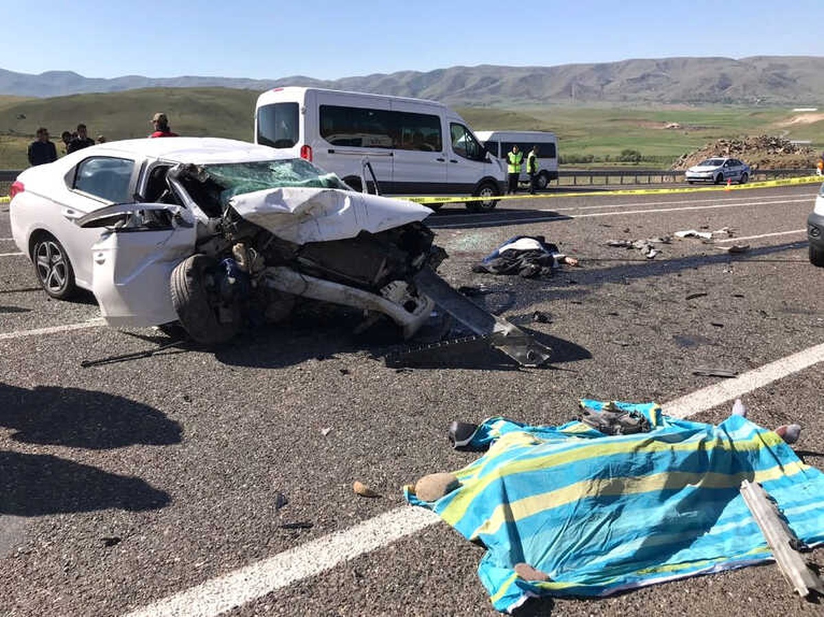 Elazığ\'daki Kazada Ölenlerin Kimlikleri Belirlendi
