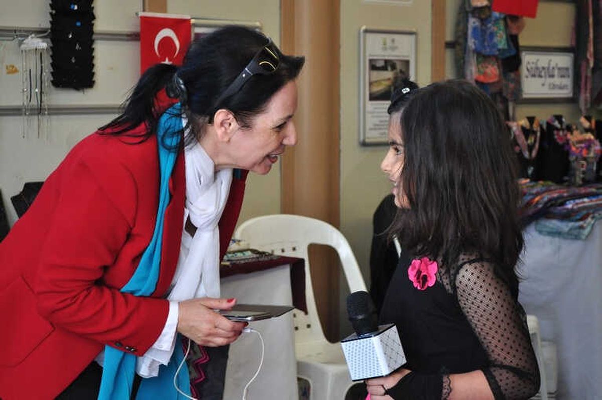 Hanımeli Sokak\'ta 23 Nisan Coşkusu