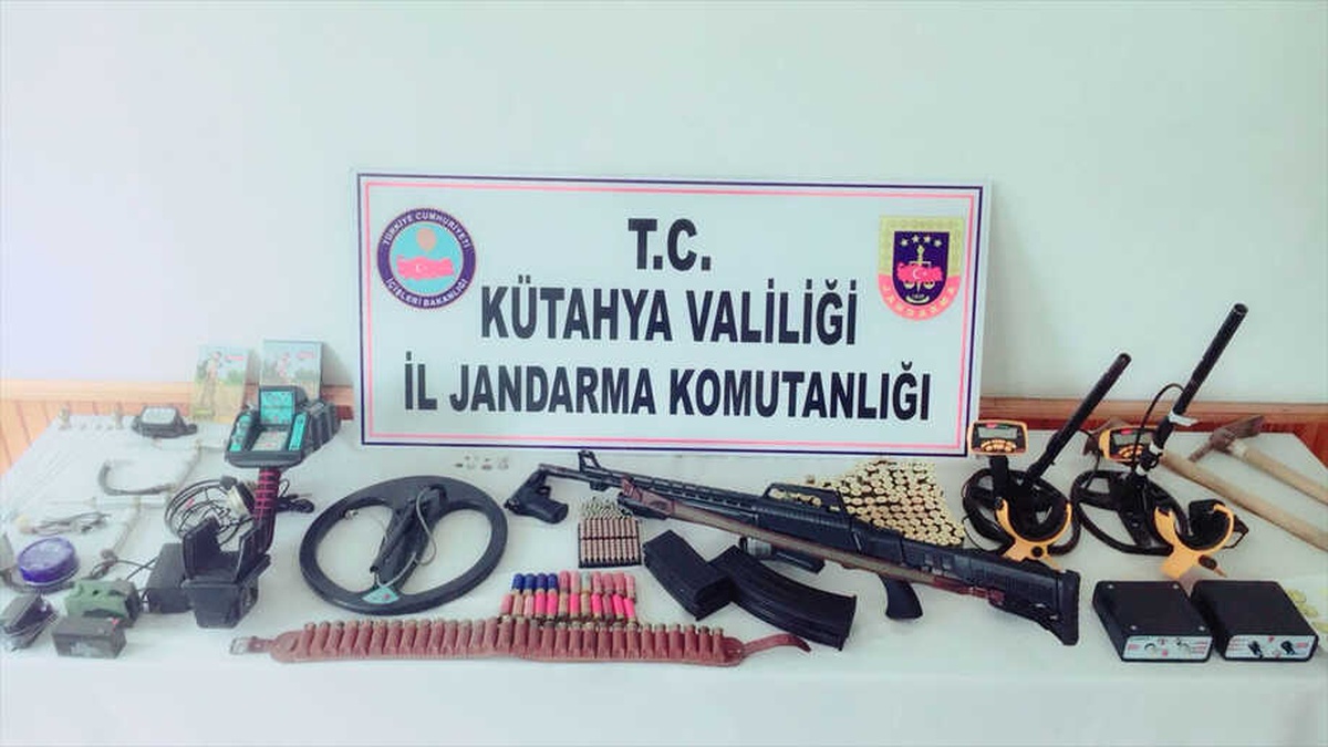 Hisarcık\'ta Kaçak Kazı Operasyonu