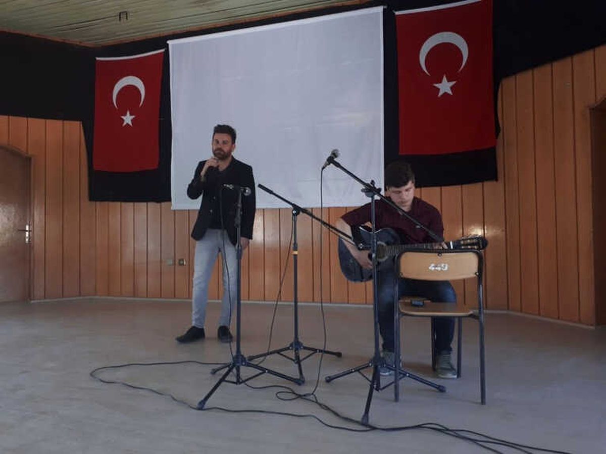 Hisarcık\'ta Müzik Dinletisi