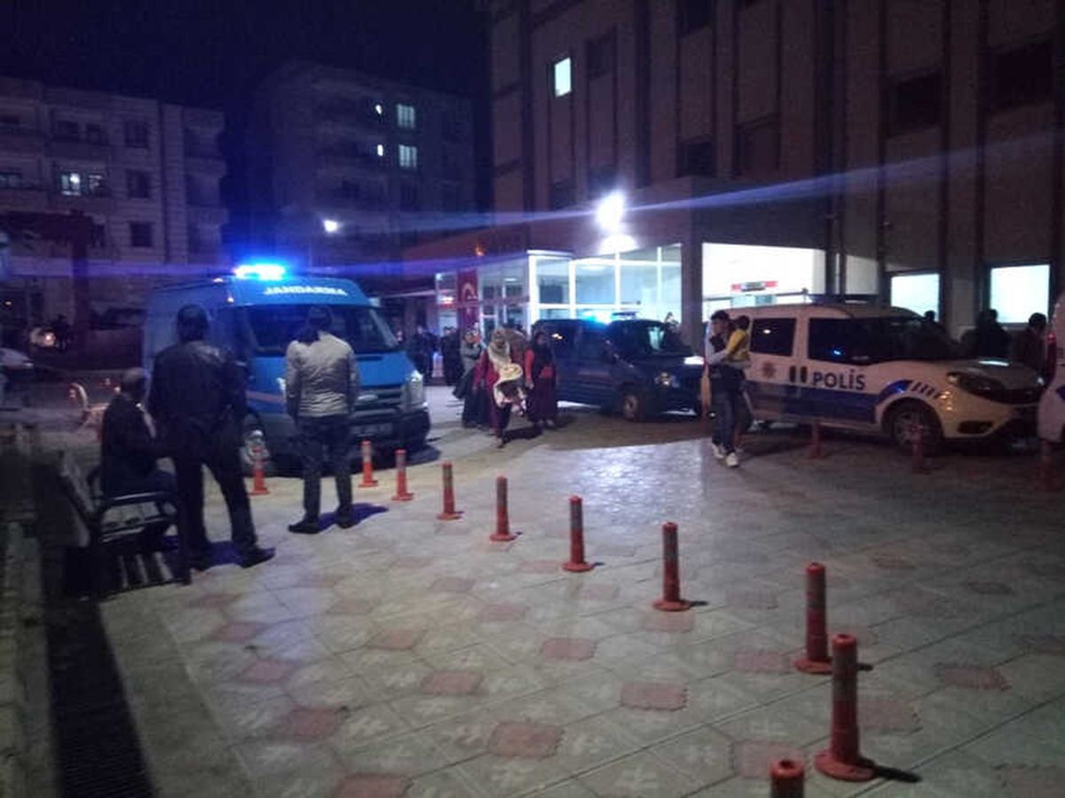 Kahta İlçesinde Trafik Kazası: 2 Yaralı
