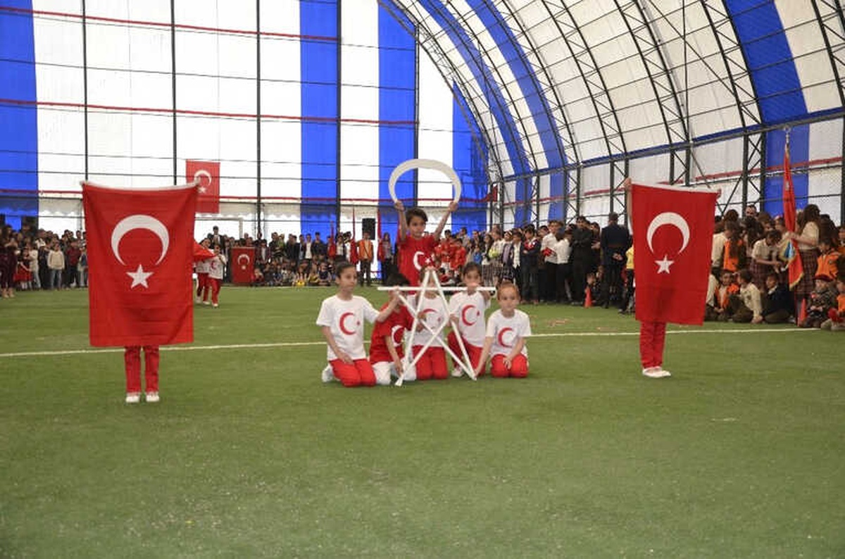 Kato Dağı Eteklerinde 23 Nisan Coşkusu