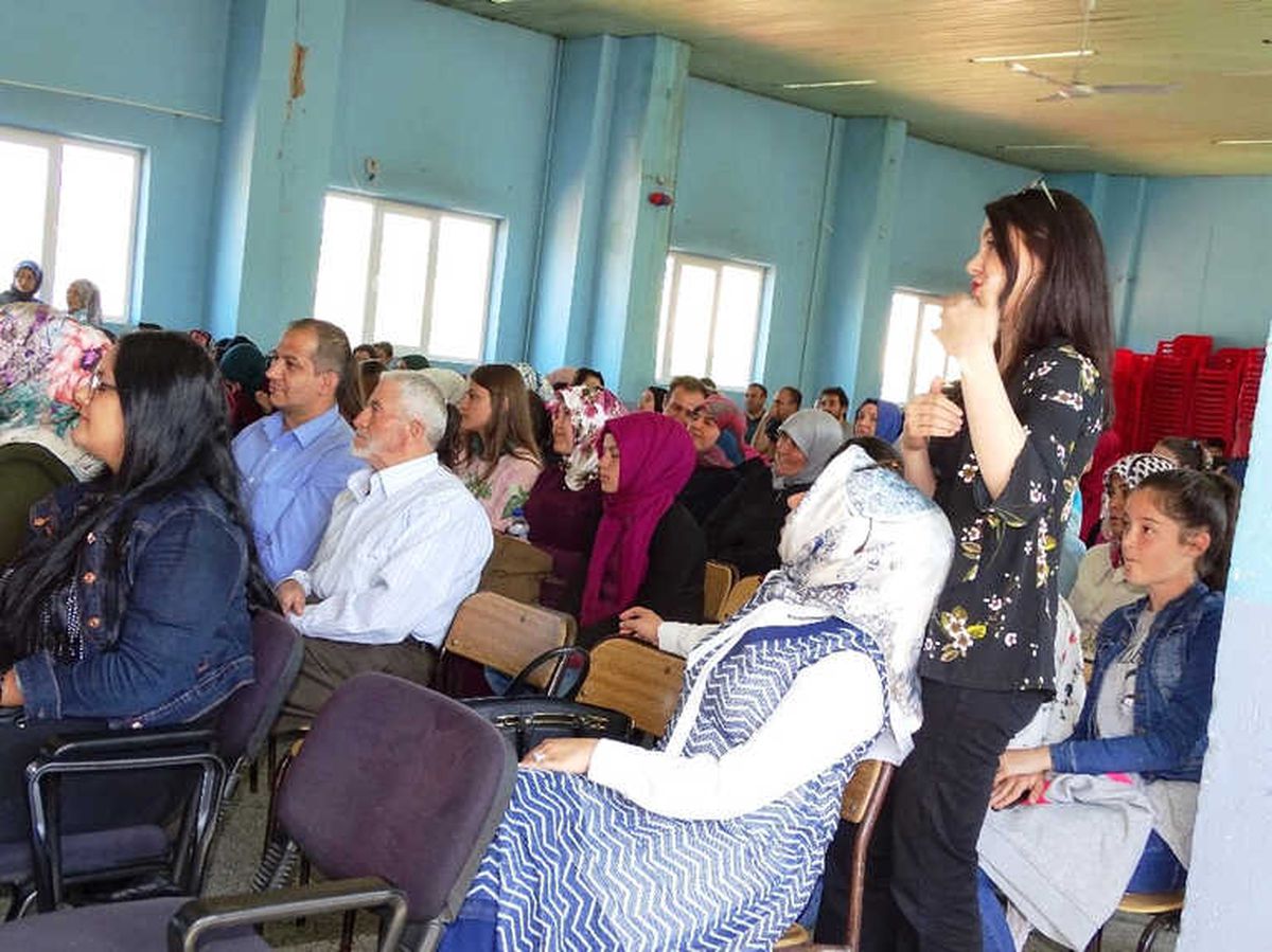 Koro Şefliğini Seyircilerin Arasından Yaptı