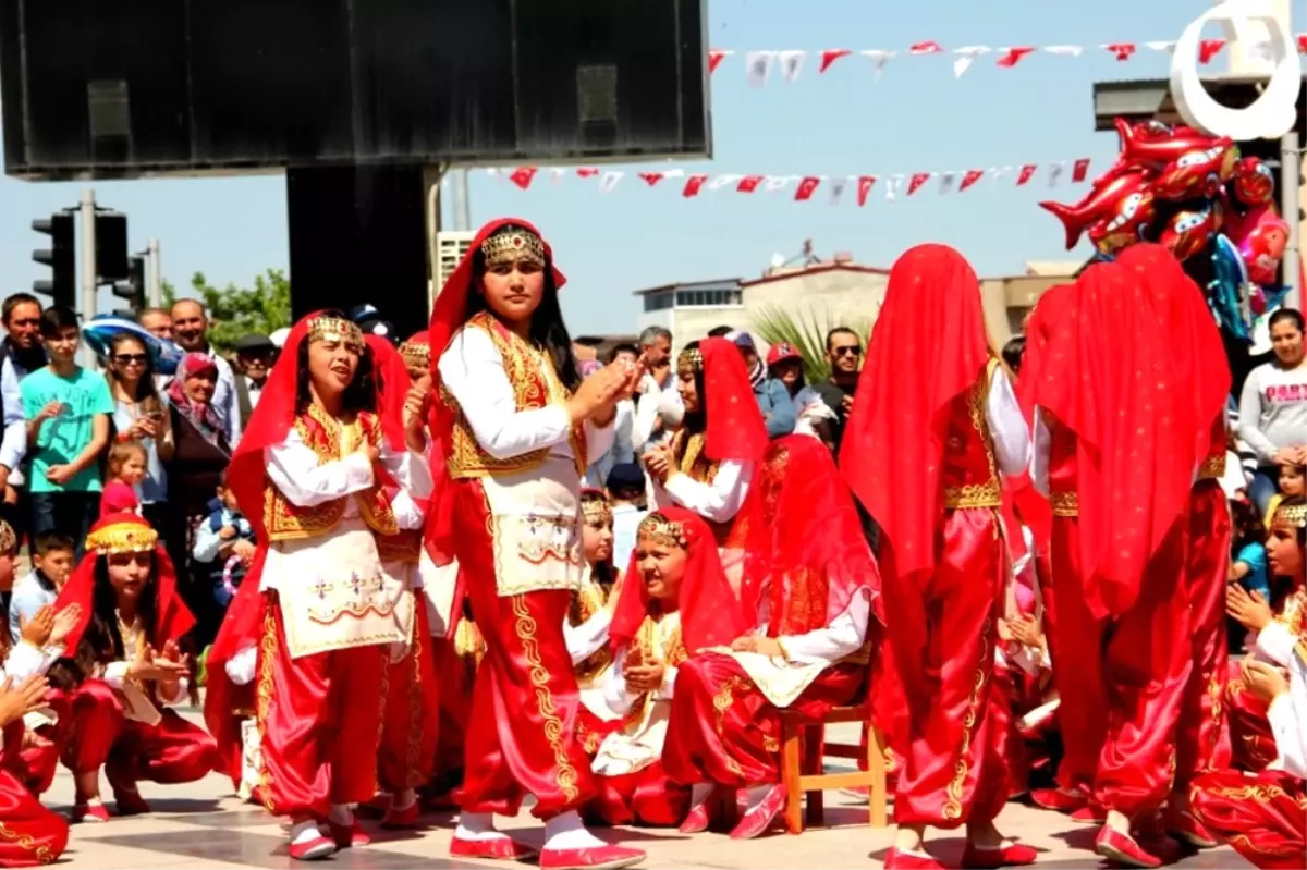 Manisa\'nın İlçelerinde 23 Nisan Coşkusu