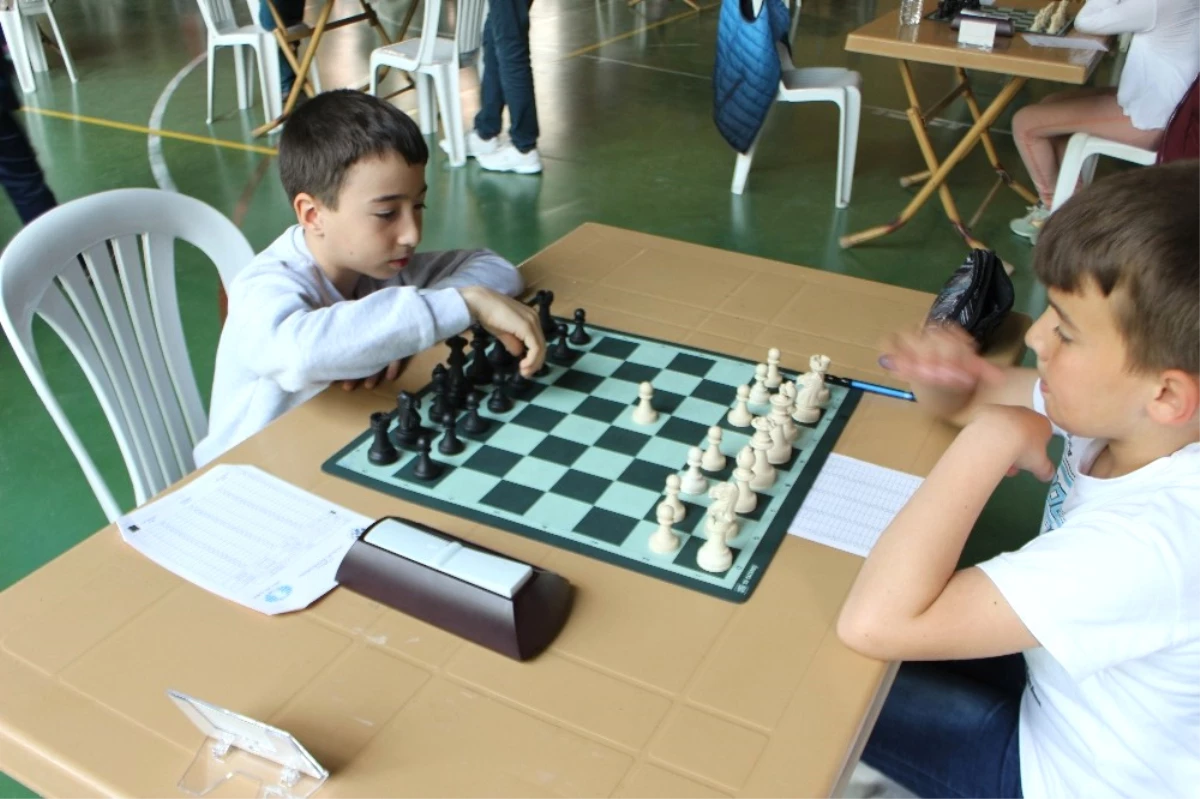 Osmaneli\'de Öğrenciler Arasında Satranç Turnuvası