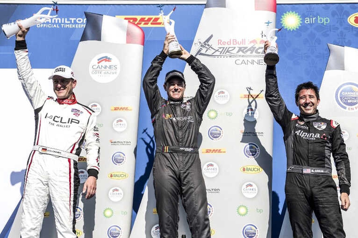 Red Bull Air Race\'in Fransa Etabını Hall Kazandı