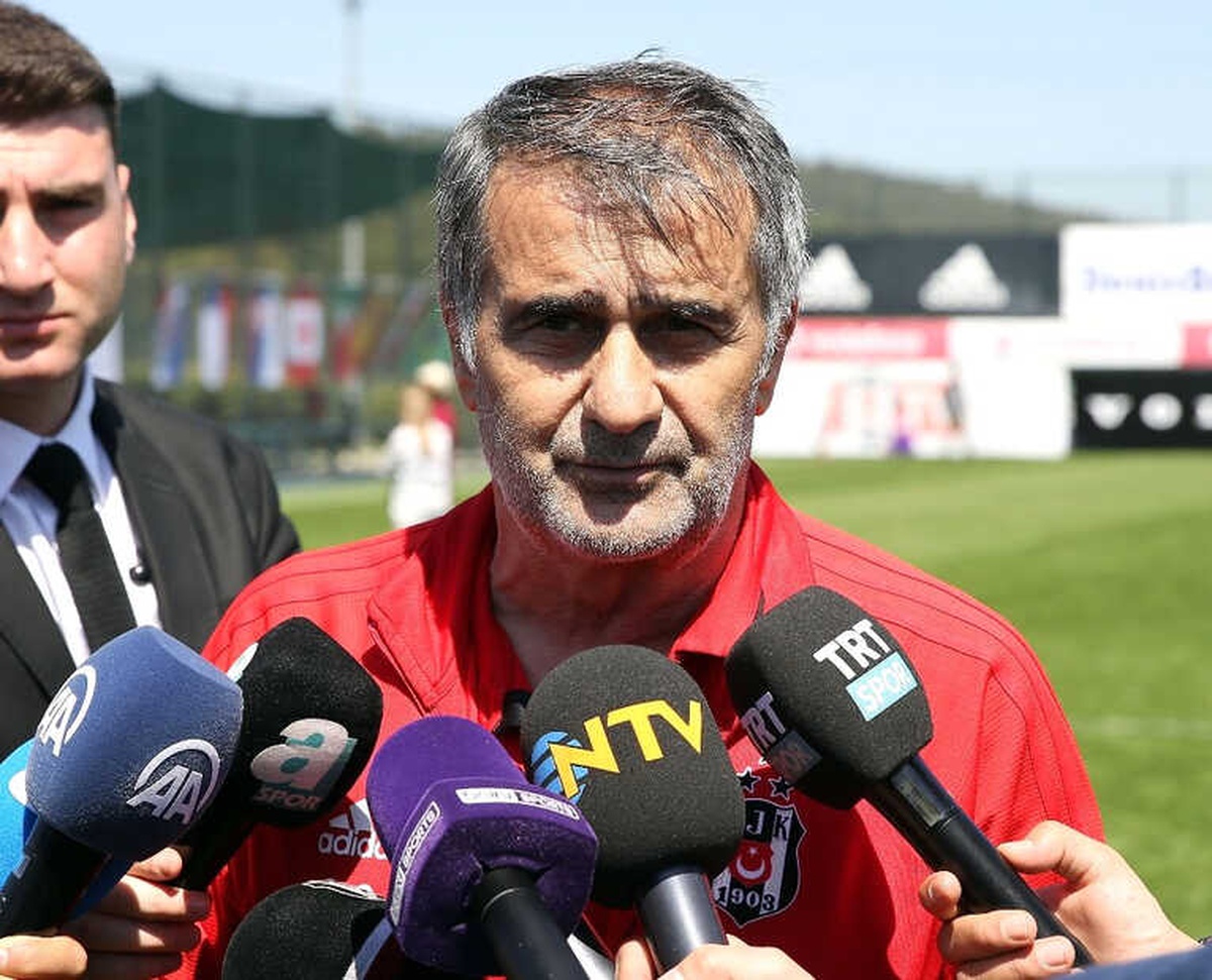 Şenol Güneş: "Atatürk ve Tüm Silah Arkadaşlarını Anıyoruz"