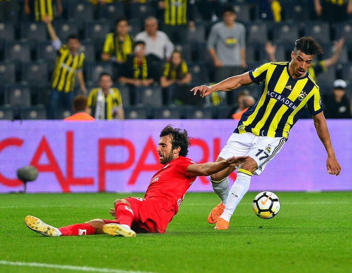 Spor Toto Süper Lig: Fenerbahçe: 4 - Antalyaspor: 1 (Maç Sonucu)