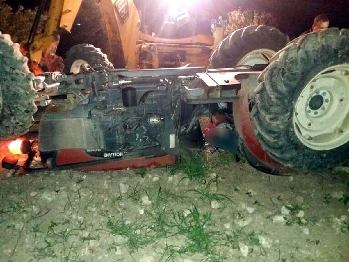 Traktörün Altında Kalan Sürücü Hayatını Kaybetti