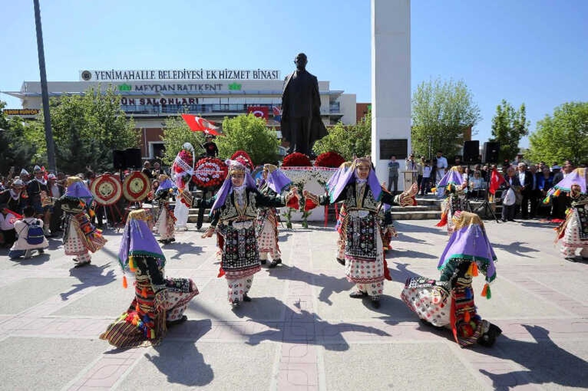 Yenimahalle\'de 23 Nisan Coşkusu Yaşandı